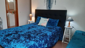 Sagres Sunny Room with private bathroom 300m from the beach